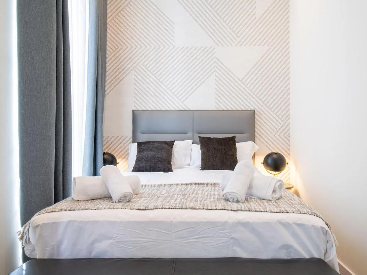 Home Art Apartments Malaga